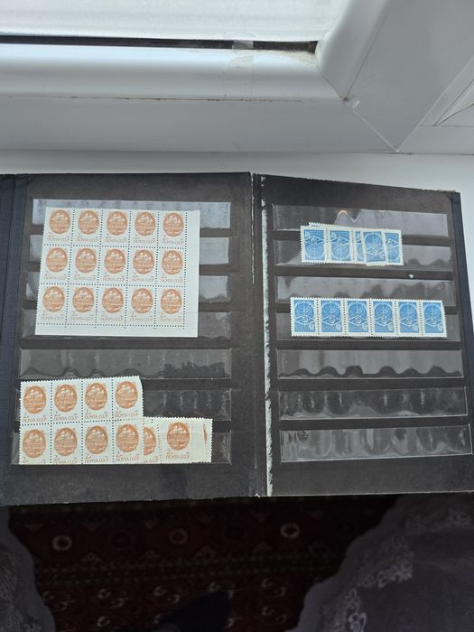 Почта маркилери сатылады