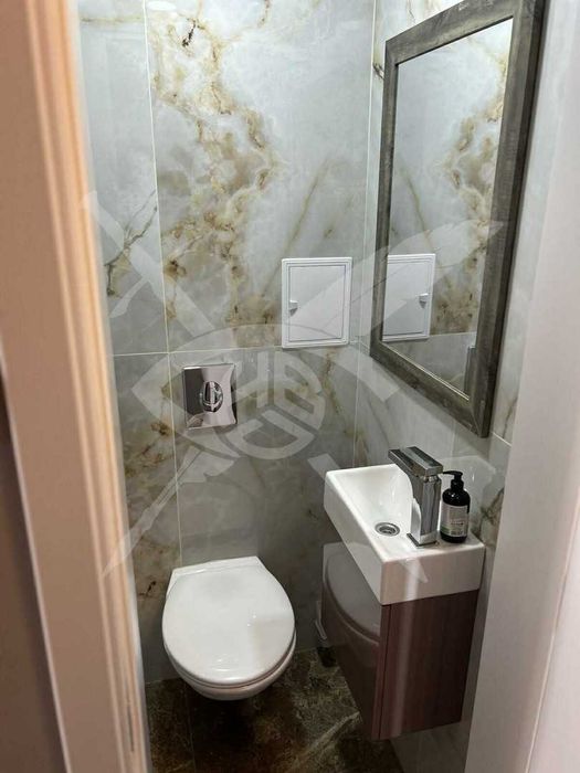 Дава се под наем Тристаен апартамент в София, Център - 110 кв.м за 1400 € - Снимка #7