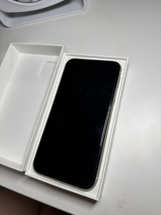 Iphone 11 белый