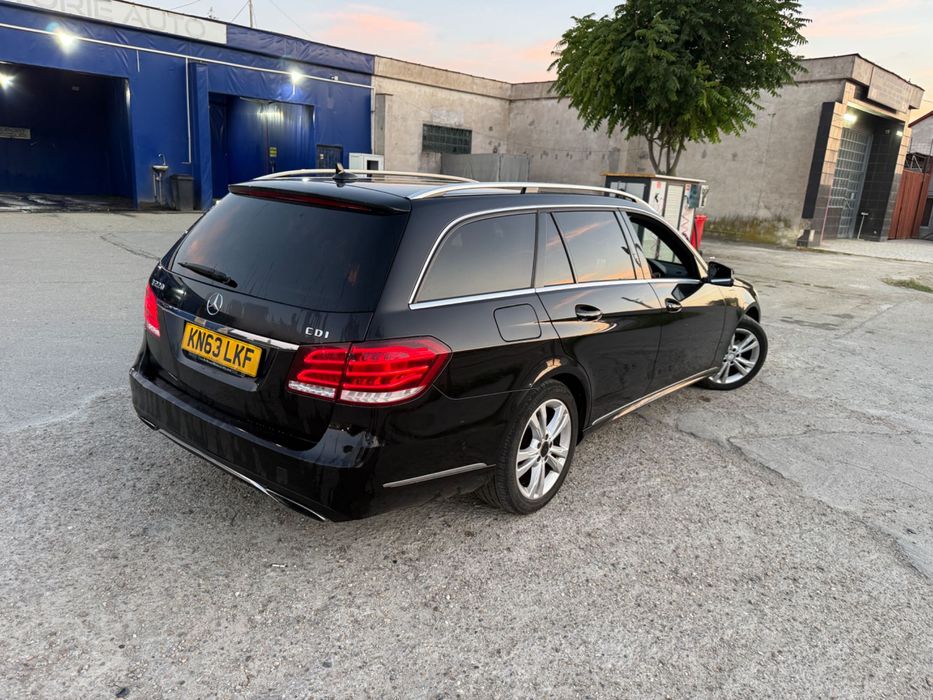 Mercedes-Benz e220