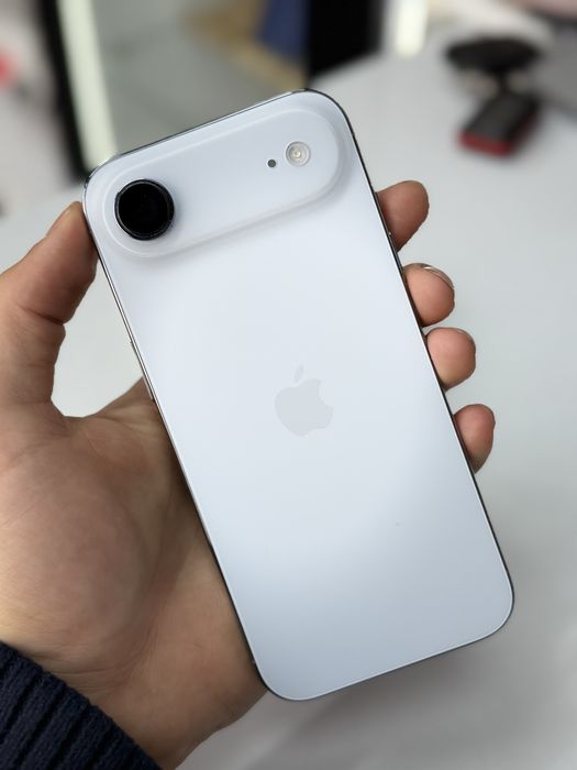 Айфон 17 Air белый