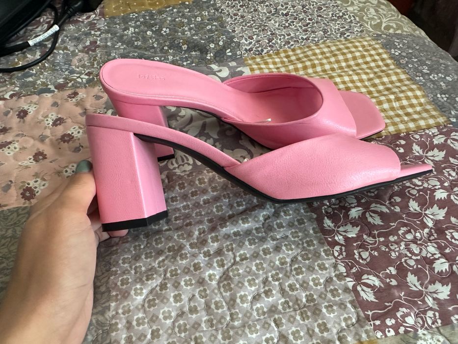 Дамски розови чехли