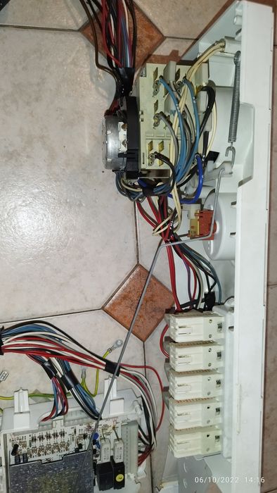 Пералня Samsung SWF 1200 на части