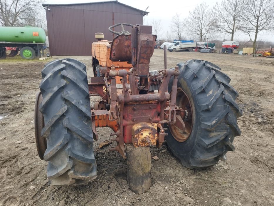 Tractor u650 de vanzare