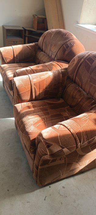 Диван и два кресла