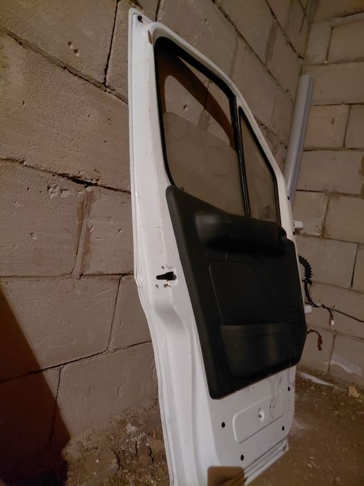 Дверь на Газель некст