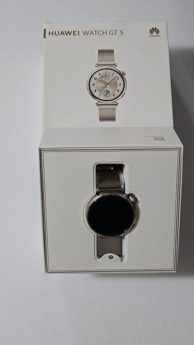 Huawei Watch GT 5 – Gold, 41mm – Отлично състояние Гаранция до 2026