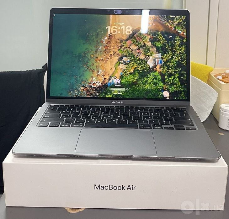 MacBook Air M 1  память 8/256