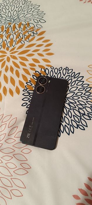 Vand sau schimb Zte Blade v40