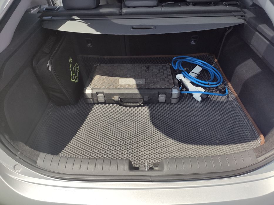 Продам кабель для электромобилей, type 2 - type 1