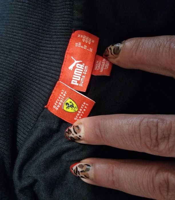 Puma Ferrari мъжко черно  горнище номер м