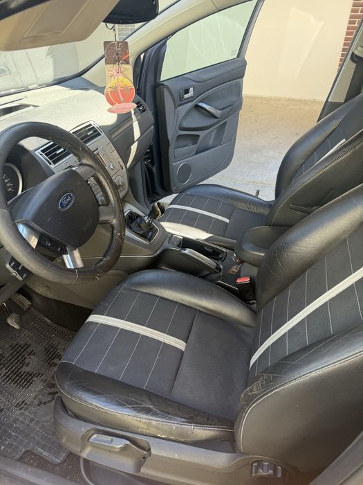 Vand Ford Kuga 2008