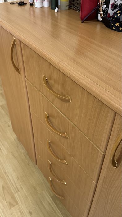 Продам спальный гарнитур