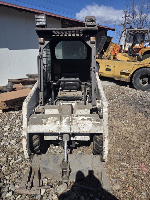Bobcat 553 cu motorul defect