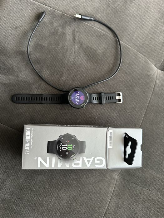 Vand ceas Garmin Forerunner 45