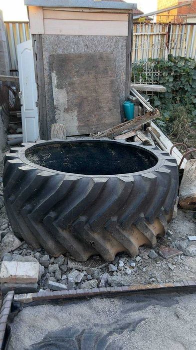 Отдам Шину от К700 для полива огорода