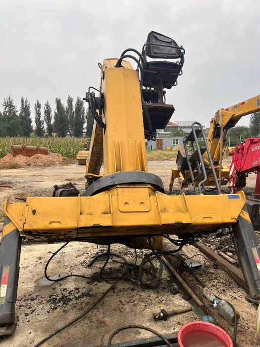 Манипулятор 10 тонналик идеал холатда