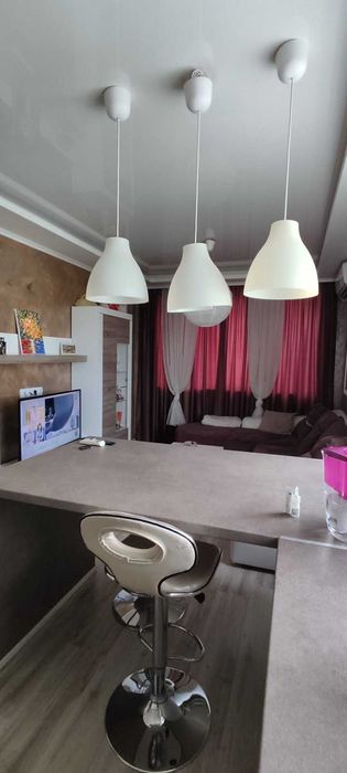 Продава се Двустаен апартамент в Бургас, Славейков - 65 кв.м за 2000 €/кв.м - Снимка #2