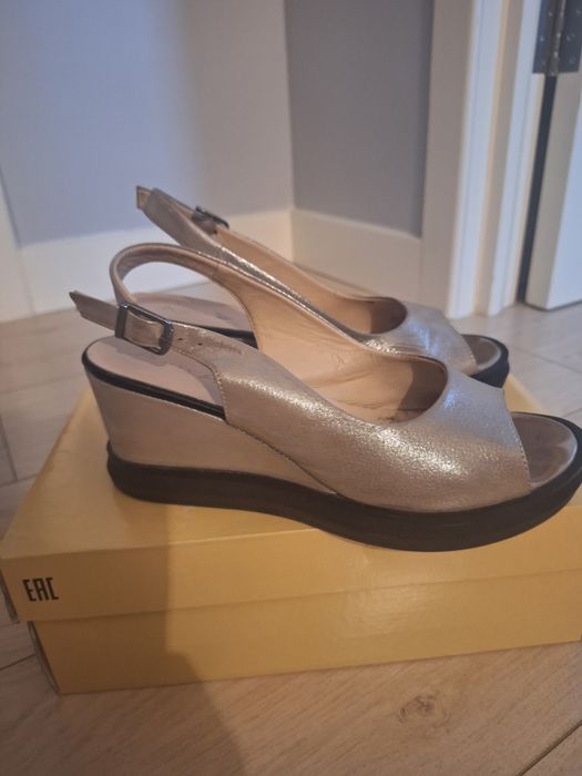 Продам босоножки турецкие