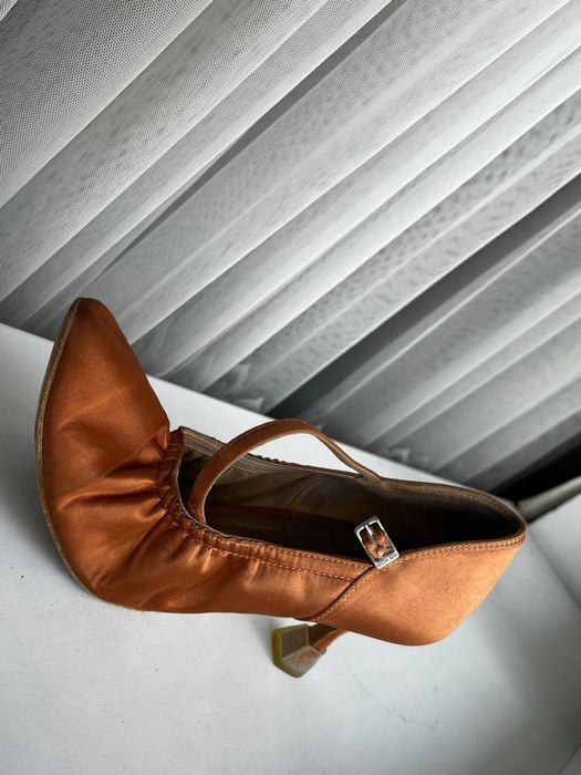 Туфли для бальных танцев