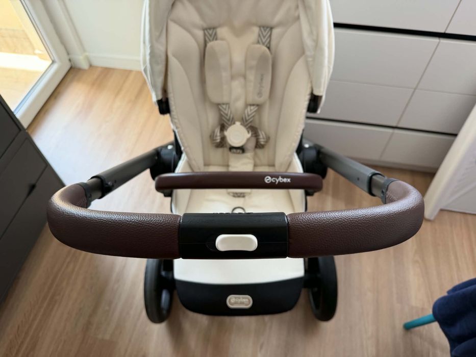 Cybex Balios S Lux само с летен кош