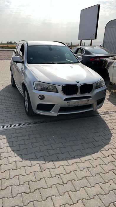 Dezmembram BMW X3 F25 2.0D Xdrive manual din 2012