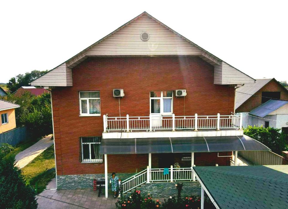 Продажа 2 этажного дома