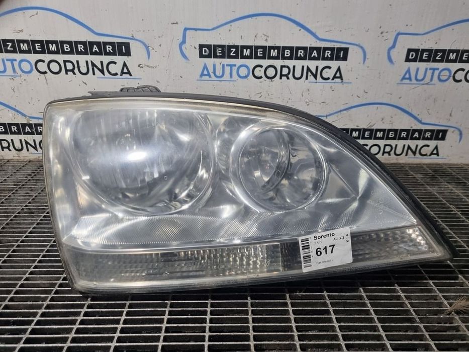 Far Dreapta Kia Sorento 2002 - 2009 SUV 4 Usi (617) Fara xenon PY21W/2357NA