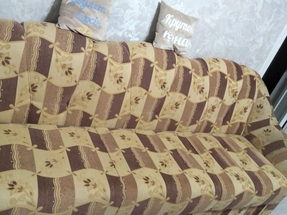 Продам кухонный гарнитур и диван с креслом