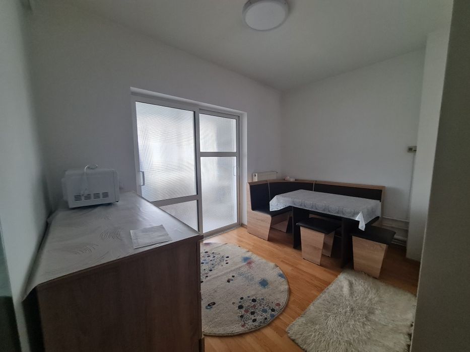 Închiriez garsoniera zona stadion