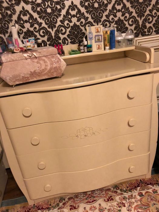 Камод -пеленальный стол !