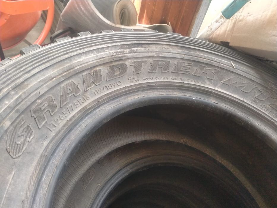 Продам автошину МТ 16