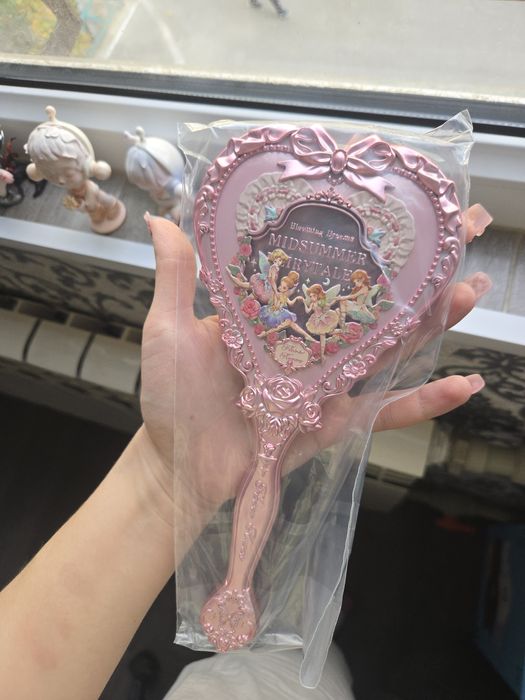 Продам зеркало Flower Knows