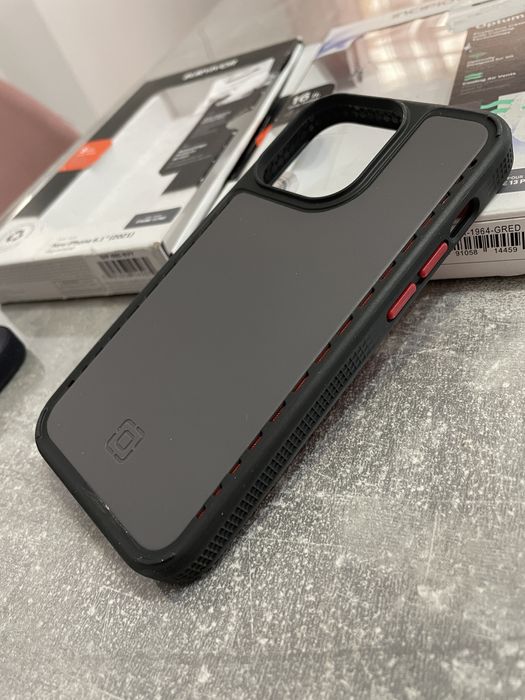 Huse telefon iPhone 13 Pro, noi