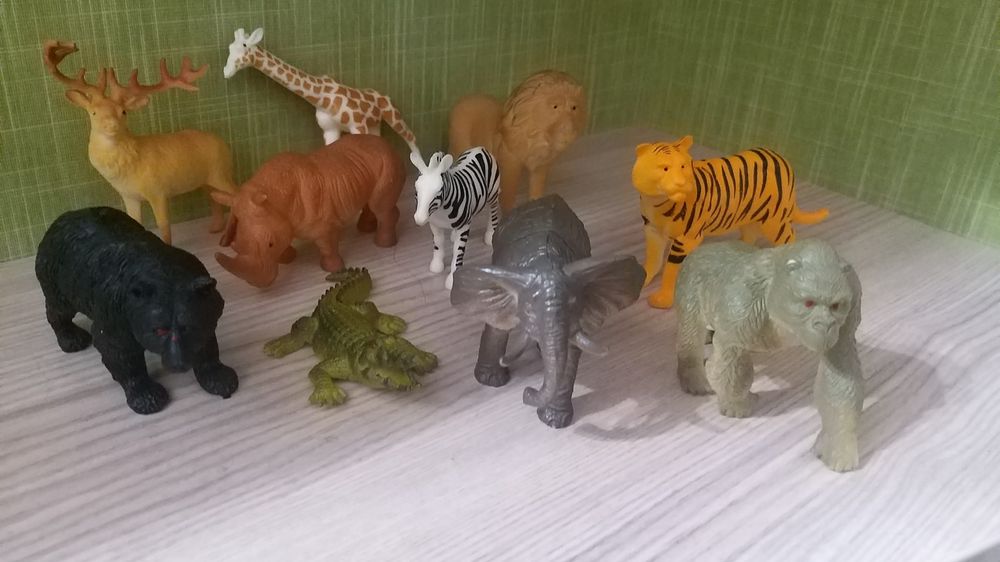 Наборы фигурок животных разных
