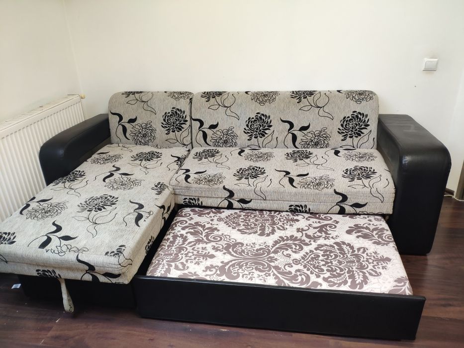 Canapea  extensibilă cu lada depozitare