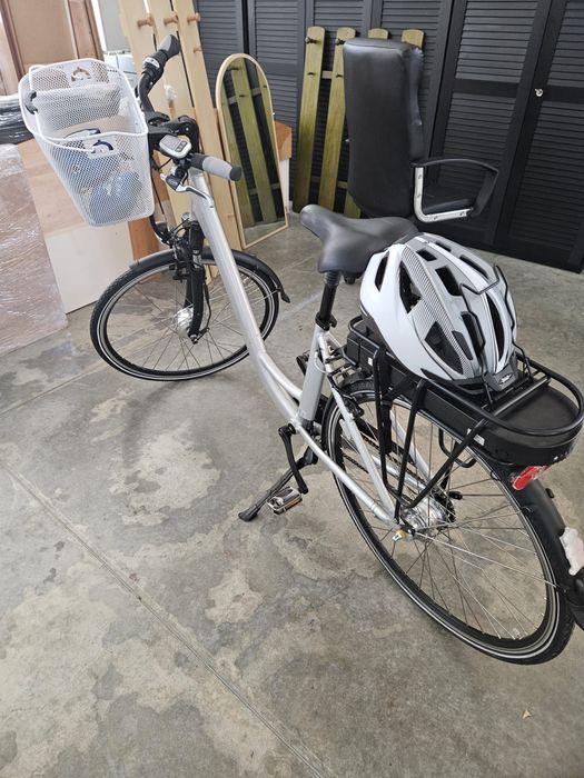 Vand bicicleta , stare noua