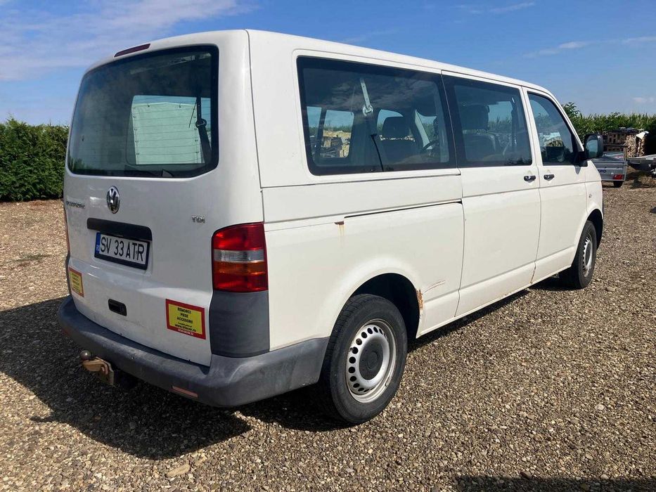 VW Transporter 8+1 model lung AC 1,9TDI