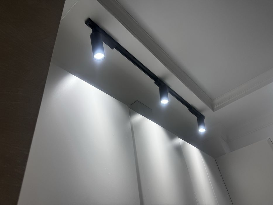 Трековый светильник