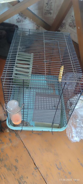 Продам клетку для хомяков