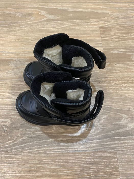 Теплые детские ботинки