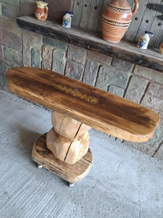 Măsuță rustică  de cafea