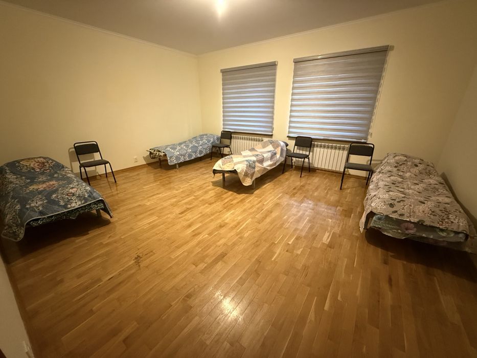 Хостел, арена коек