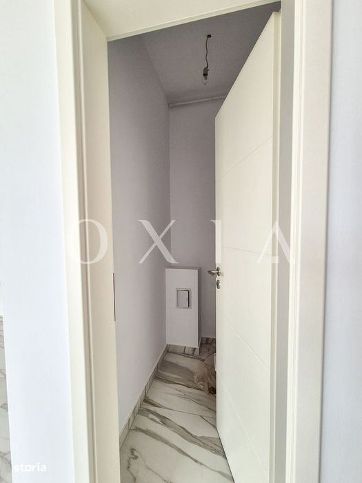 AX844 Giroc-Lidl, Lift, Loc de parcare subteran