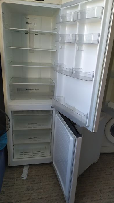 Холодильник с ГАРАНТИЕЙ!