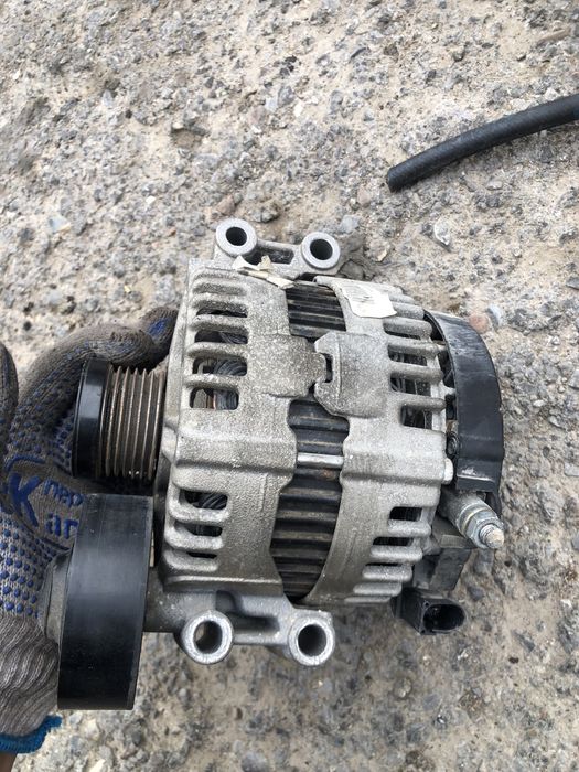 Генератор на бмв е60