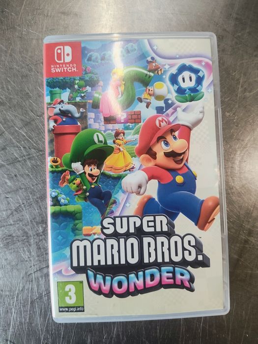 Продавам Super Mario  Wonder. Nintendo Switch.