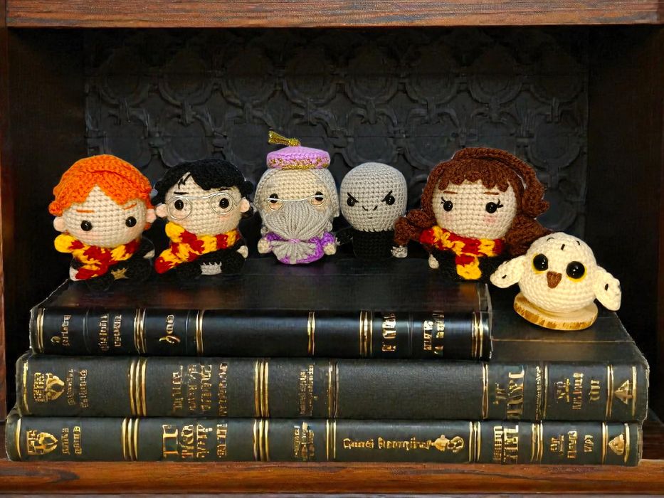 Набор вязаных фигурок