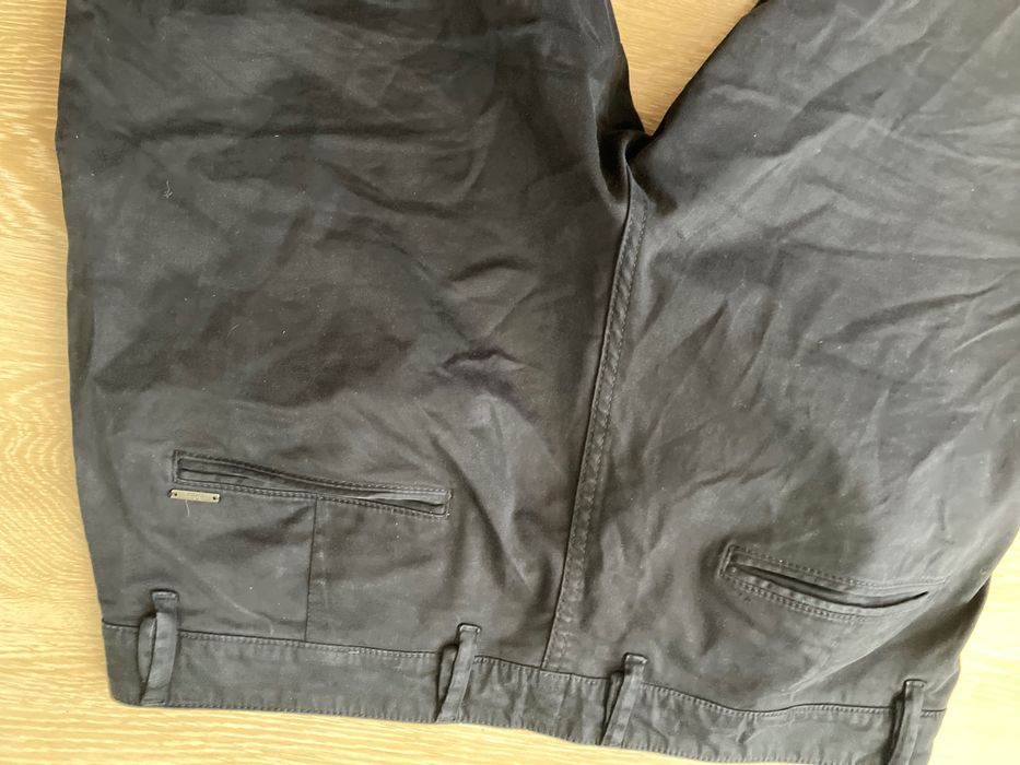 Boss L 34/36 мъжки черен