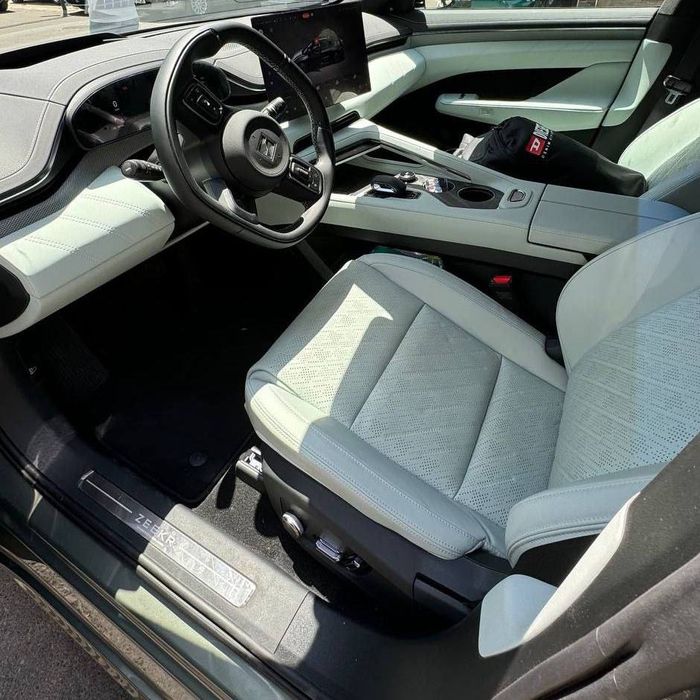 Zeekr 001 фулл you рест 2024/25